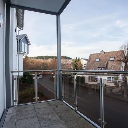 Welcome In - 10-h Im Zentrum Mit Balkon, Kostenlose Parkplaetze דירה *