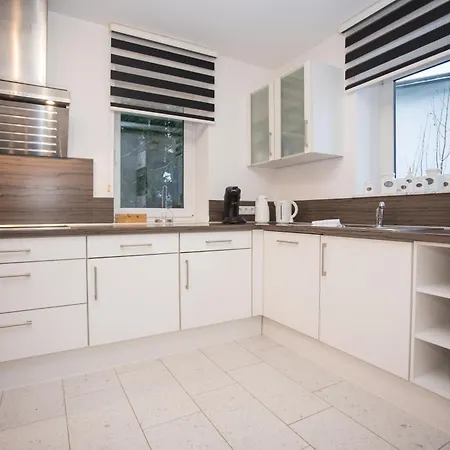 Welcome In - 10-h Im Zentrum Mit Balkon, Kostenlose Parkplaetze *
