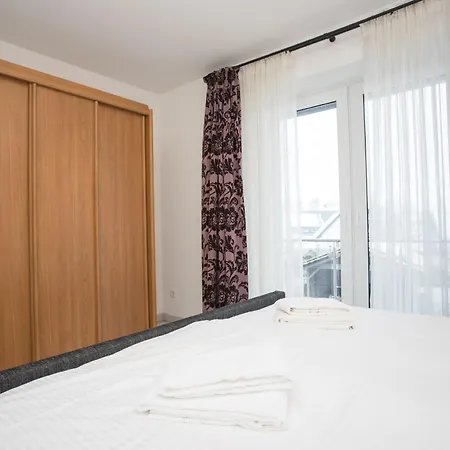 Welcome In - 10-h Im Zentrum Mit Balkon, Kostenlose Parkplaetze Appartement *